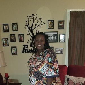 Meet your Posher, Lashone